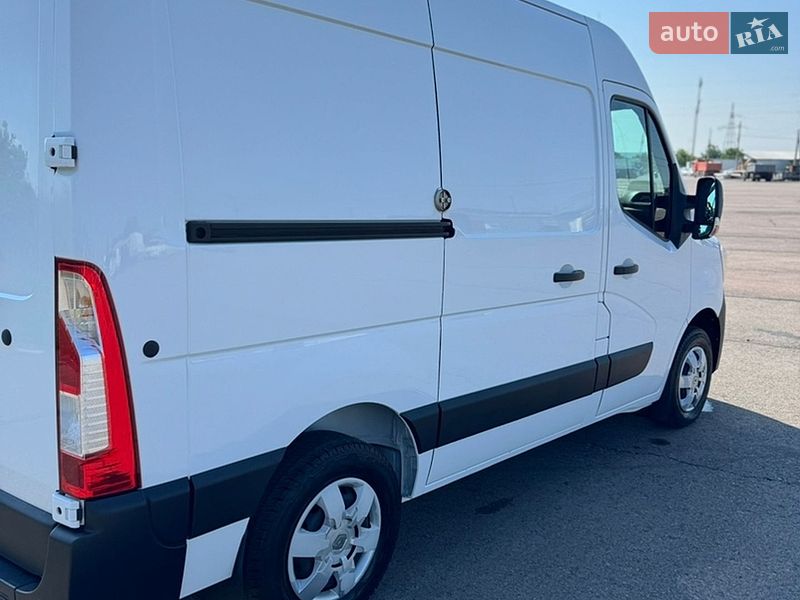 Грузовой фургон Renault Master 2020 в Ужгороде