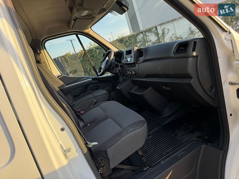 Грузовой фургон Renault Master 2021 в Луцке