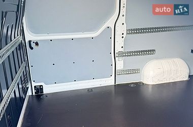 Грузовой фургон Renault Master 2021 в Луцке