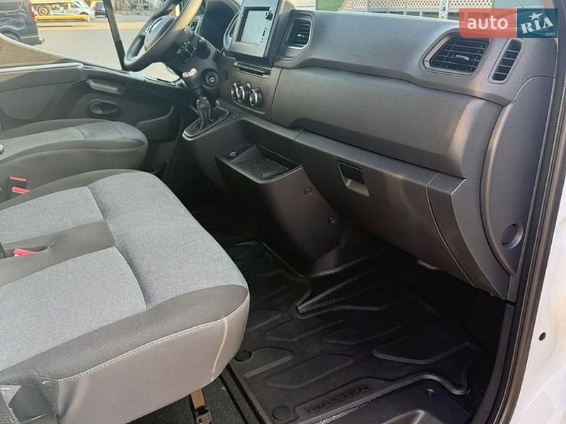Грузовой фургон Renault Master 2021 в Луцке