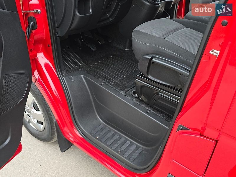 Грузовой фургон Renault Master 2019 в Житомире фото 10 Грузовой фургон Renault Master 2019 в Житомире