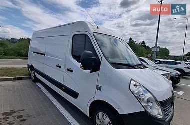 Вантажний фургон Renault Master 2015 в Львові