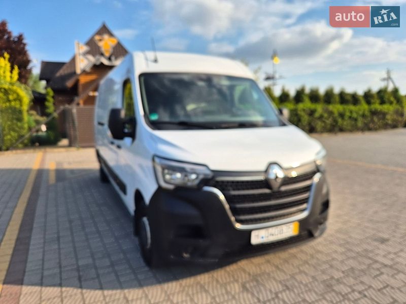Грузовой фургон Renault Master 2020 в Стрые