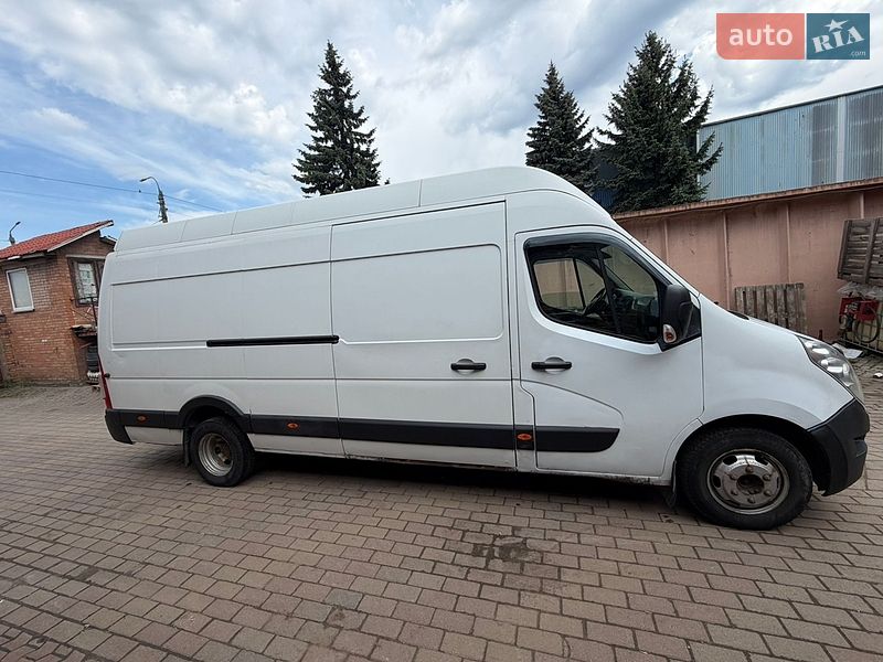 Грузовой фургон Renault Master 2012 в Виннице