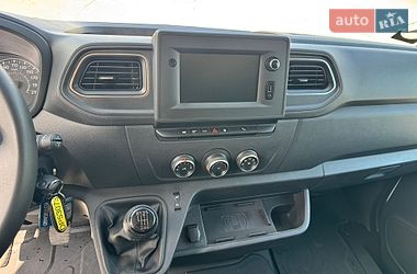 Вантажний фургон Renault Master 2022 в Тернополі