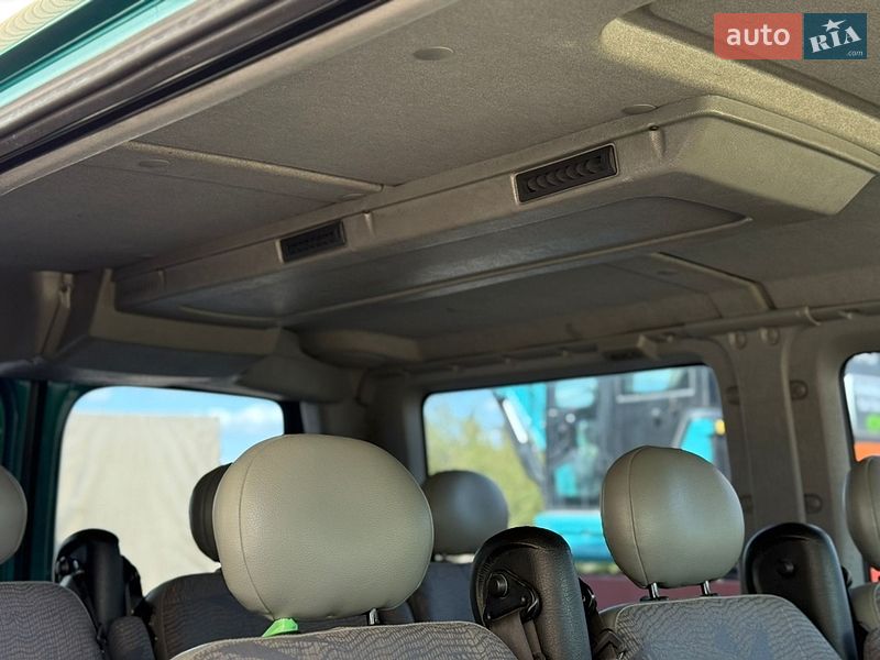 Минивэн Renault Master 2001 в Мостиске