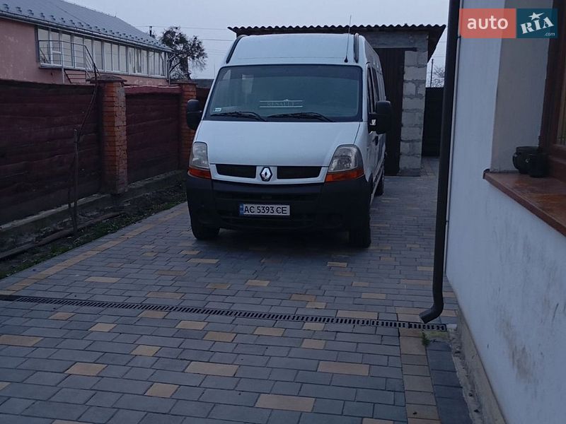 Мінівен Renault Master 2006 в Володимирі