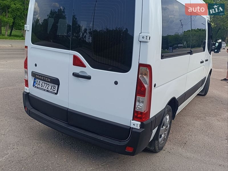 Мінівен Renault Master 2013 в Кропивницькому