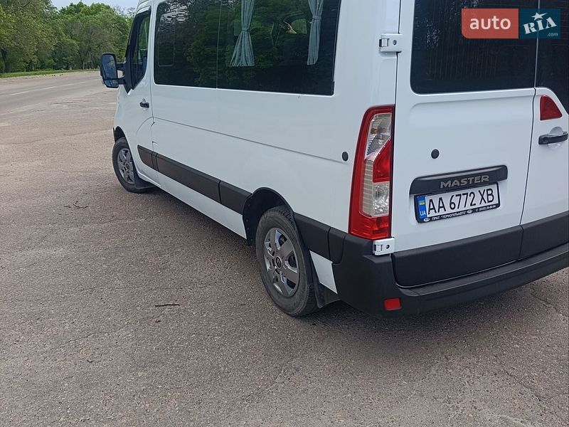Мінівен Renault Master 2013 в Кропивницькому