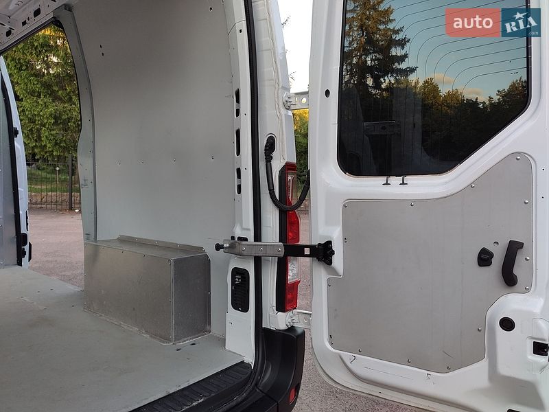 Вантажний фургон Renault Master 2021 в Бердичеві