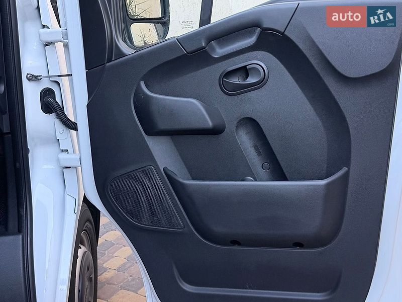 Вантажний фургон Renault Master 2022 в Києві