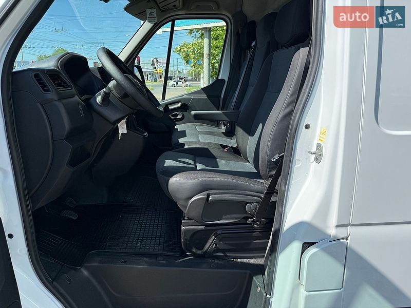 Вантажний фургон Renault Master 2021 в Одесі