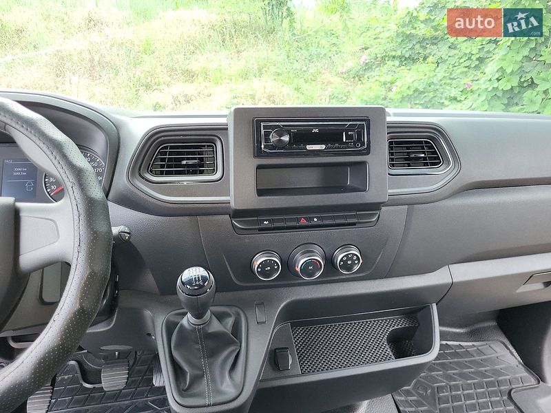 Вантажний фургон Renault Master 2021 в Кривому Розі