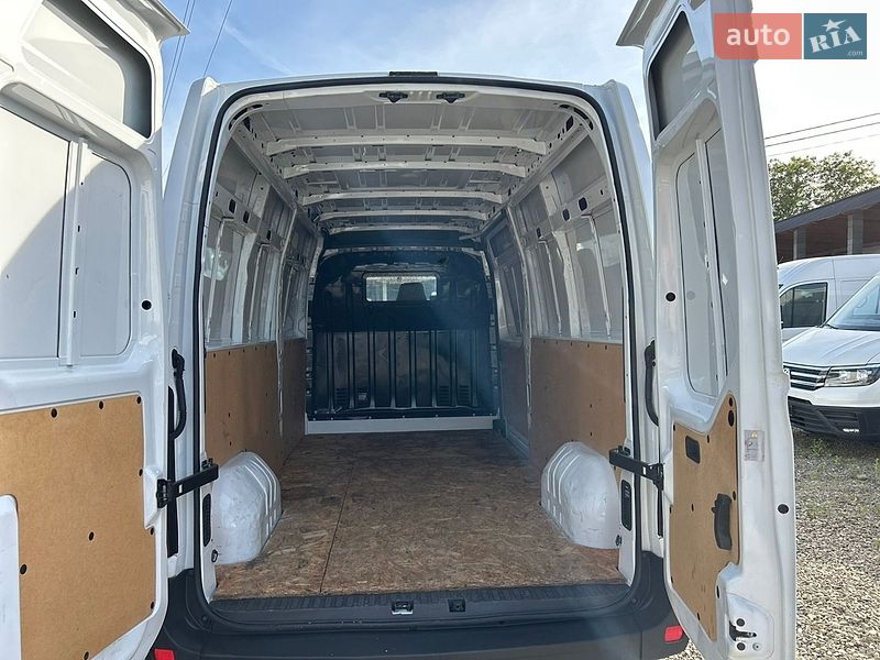 Вантажний фургон Renault Master 2018 в Хусті