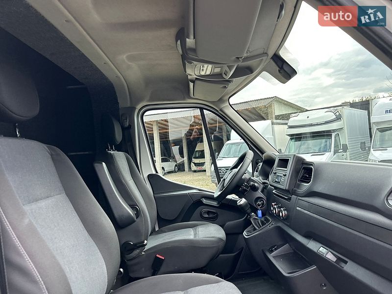 Тентованый Renault Master 2022 в Хусте