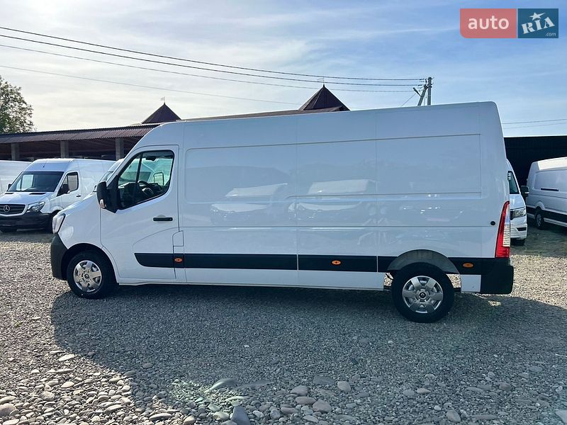 Вантажний фургон Renault Master 2022 в Хусті