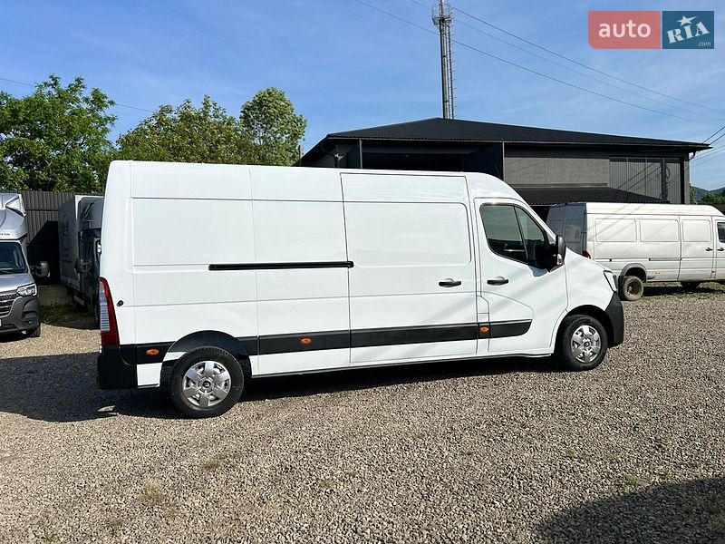Вантажний фургон Renault Master 2022 в Хусті