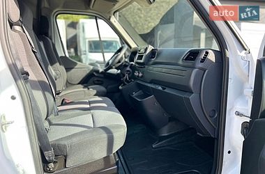 Вантажний фургон Renault Master 2022 в Хусті