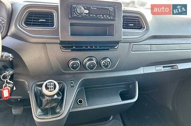 Вантажний фургон Renault Master 2022 в Хусті