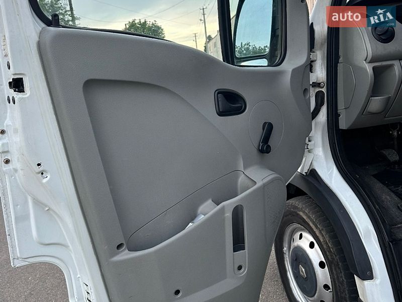 Грузопассажирский фургон Renault Master 2007 в Прилуках фото 7 Грузопассажирский фургон Renault Master 2007 в Прилуках
