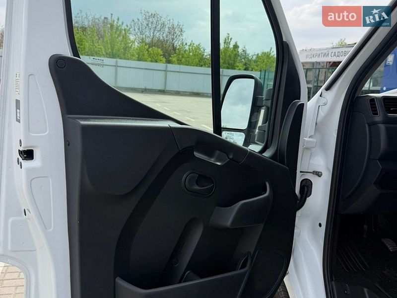 Тентованый Renault Master 2021 в Дубно