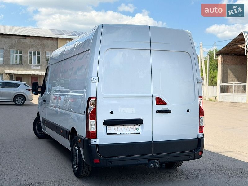 Вантажний фургон Renault Master 2021 в Рівному
