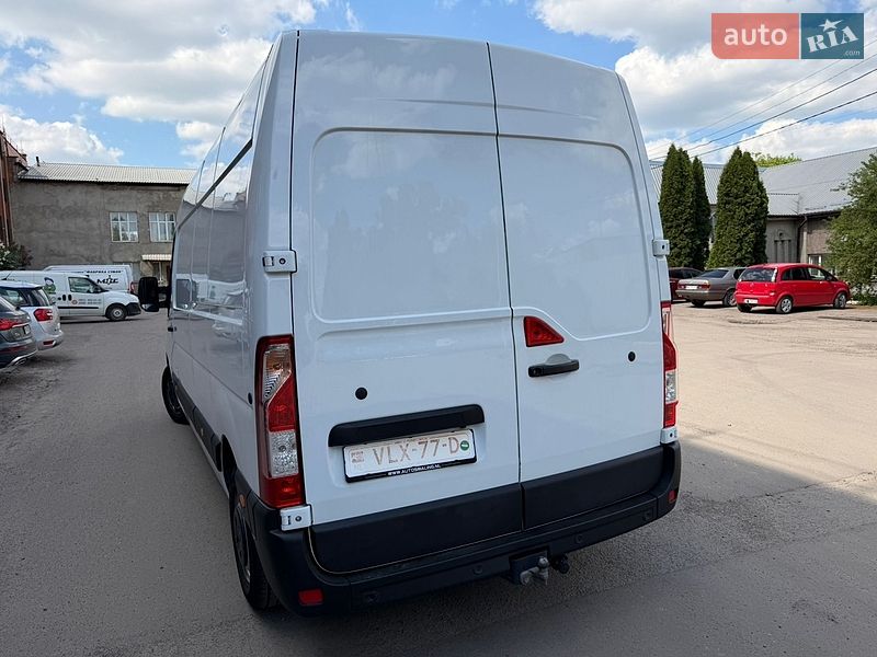 Вантажний фургон Renault Master 2021 в Рівному
