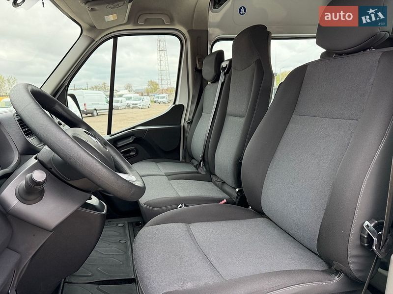 Вантажопасажирський фургон Renault Master 2021 в Млиніві