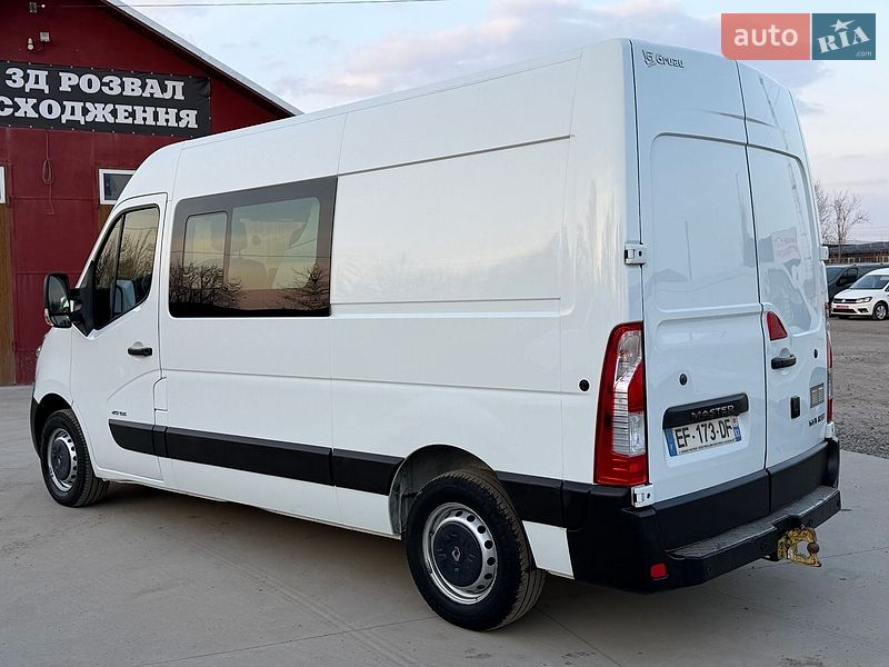 Вантажопасажирський фургон Renault Master 2016 в Млиніві
