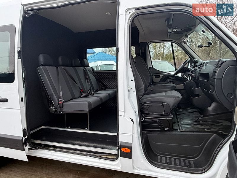 Вантажопасажирський фургон Renault Master 2018 в Млиніві