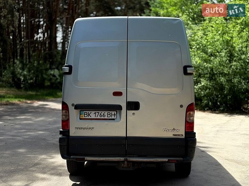 Мінівен Renault Master 2008 в Вараші