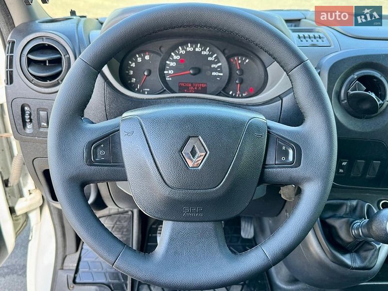 Грузовой фургон Renault Master 2015 в Киеве