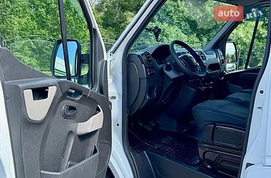 Грузовой фургон Renault Master 2015 в Киеве