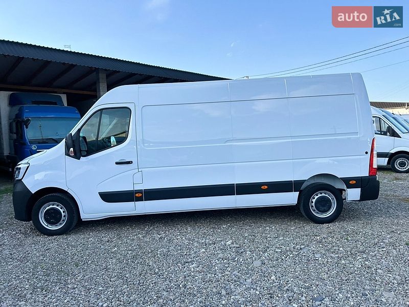 Вантажний фургон Renault Master 2023 в Хусті