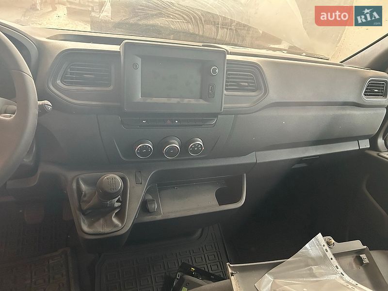 Вантажний фургон Renault Master 2024 в Житомирі