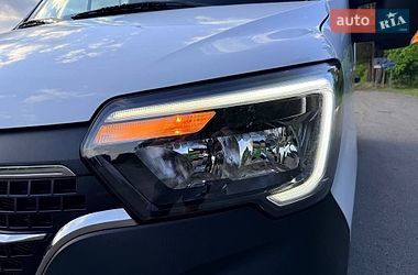 Грузовой фургон Renault Master 2023 в Киеве
