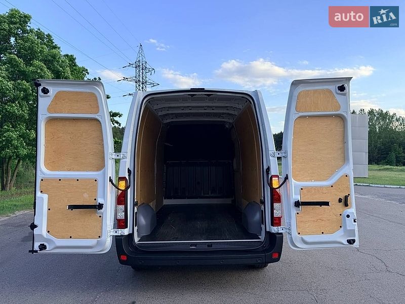 Грузовой фургон Renault Master 2023 в Киеве