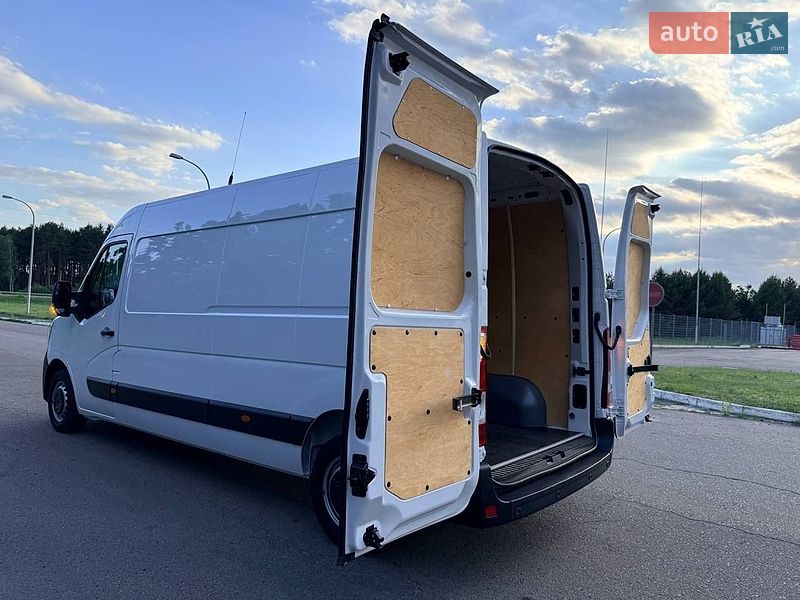 Грузовой фургон Renault Master 2023 в Киеве