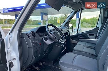 Евакуатор Renault Master 2018 в Радивиліві