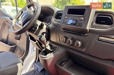 Вантажопасажирський фургон Renault Master 2022 в Полтаві