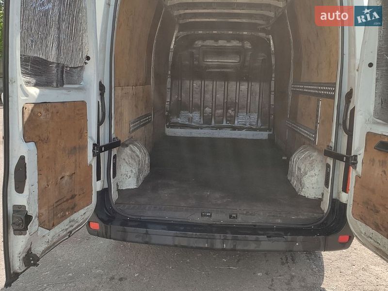 Вантажний фургон Renault Master 2014 в Києві