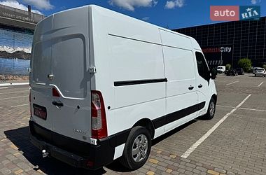 Вантажний фургон Renault Master 2017 в Луцьку
