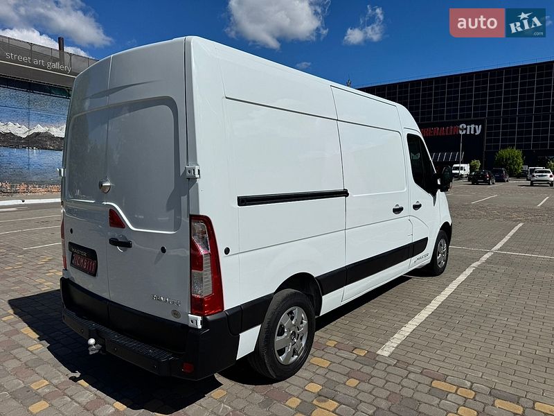Вантажний фургон Renault Master 2017 в Луцьку
