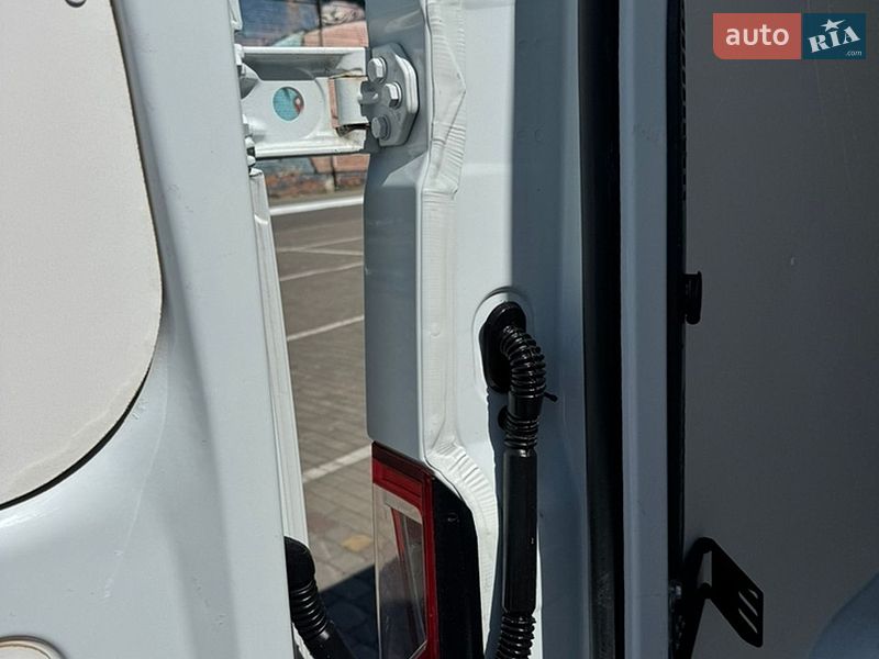 Вантажний фургон Renault Master 2017 в Луцьку