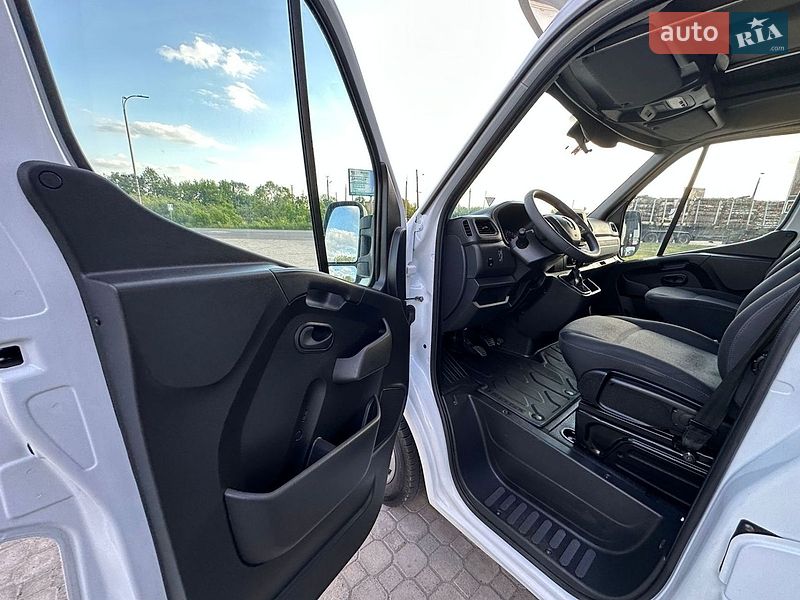 Другие грузовики Renault Master 2023 в Киеве