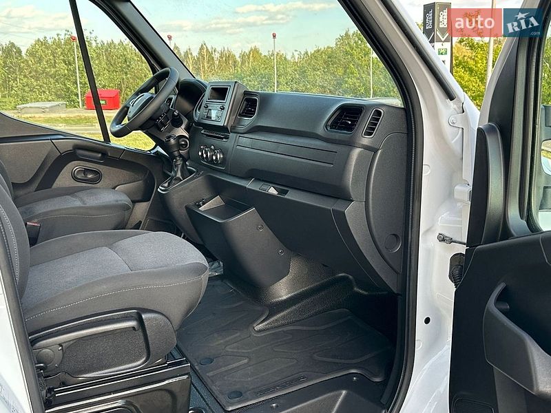 Другие грузовики Renault Master 2023 в Киеве
