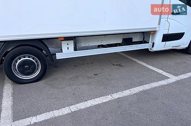Вантажний фургон Renault Master 2017 в Дубні