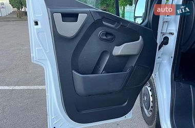 Вантажний фургон Renault Master 2017 в Дубні