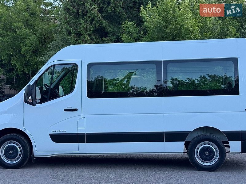 Мікроавтобус Renault Master 2015 в Дубні