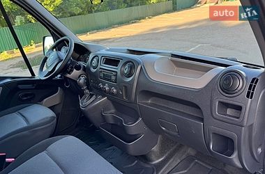 Мікроавтобус Renault Master 2015 в Дубні